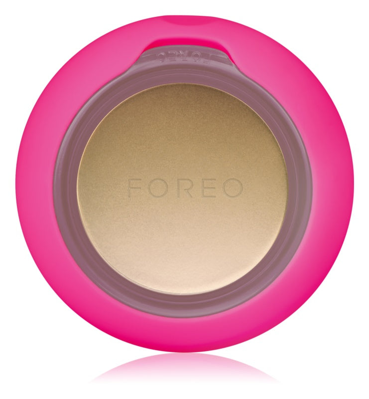 FOREO UFO™ sonic device to accelerate the effects of the face mask