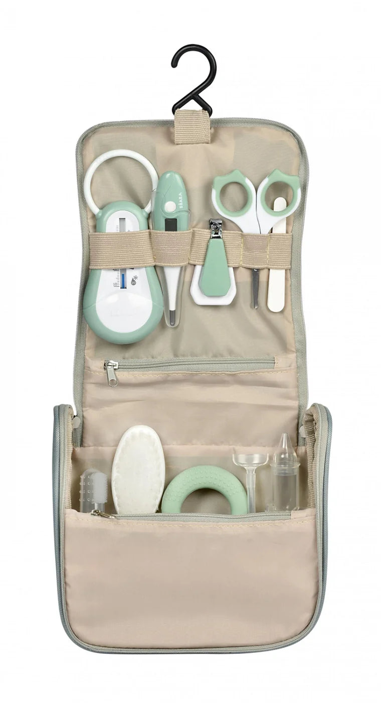 Beaba Toiletries set in hanging pouch Sage Green