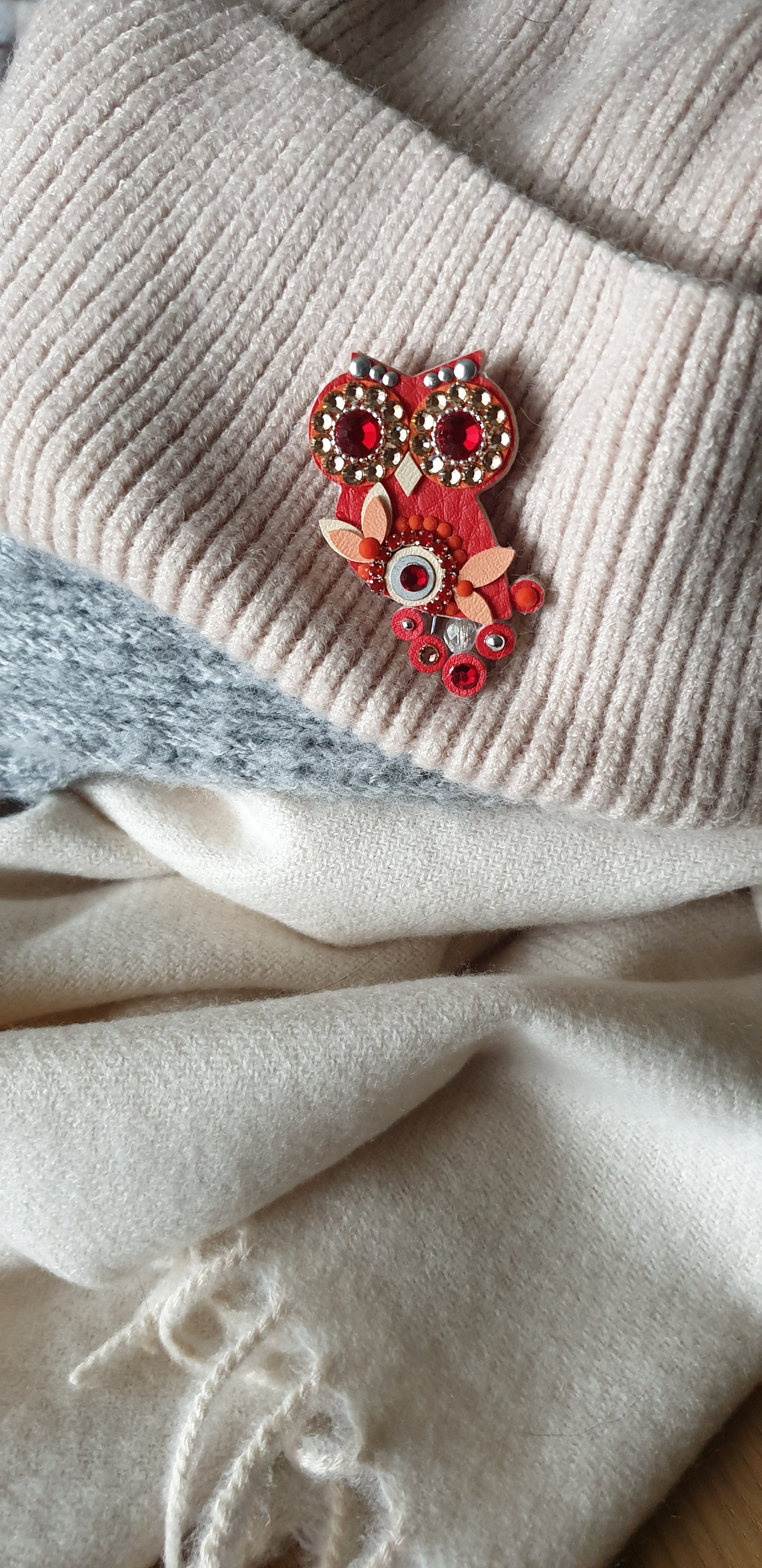 Owls Red medium Owl brooch with crystals - Original Czech Fashion Accessories