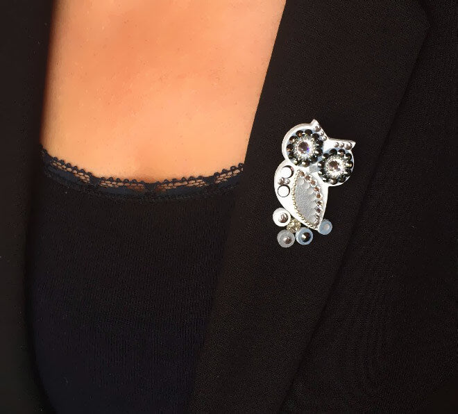 Owls Charming leatherette brooch Golden owl - Original Czech Fashion Accessories