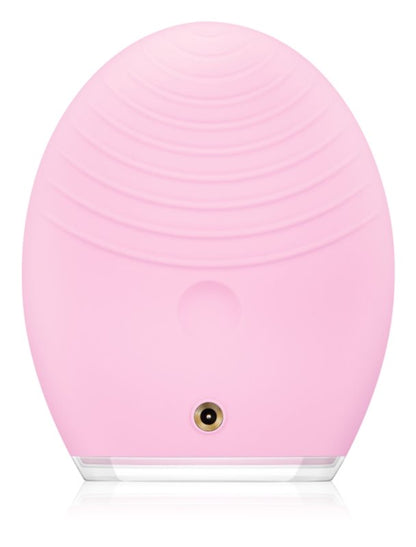 FOREO LUNA™ 3 anti-wrinkle sonic cleaning device