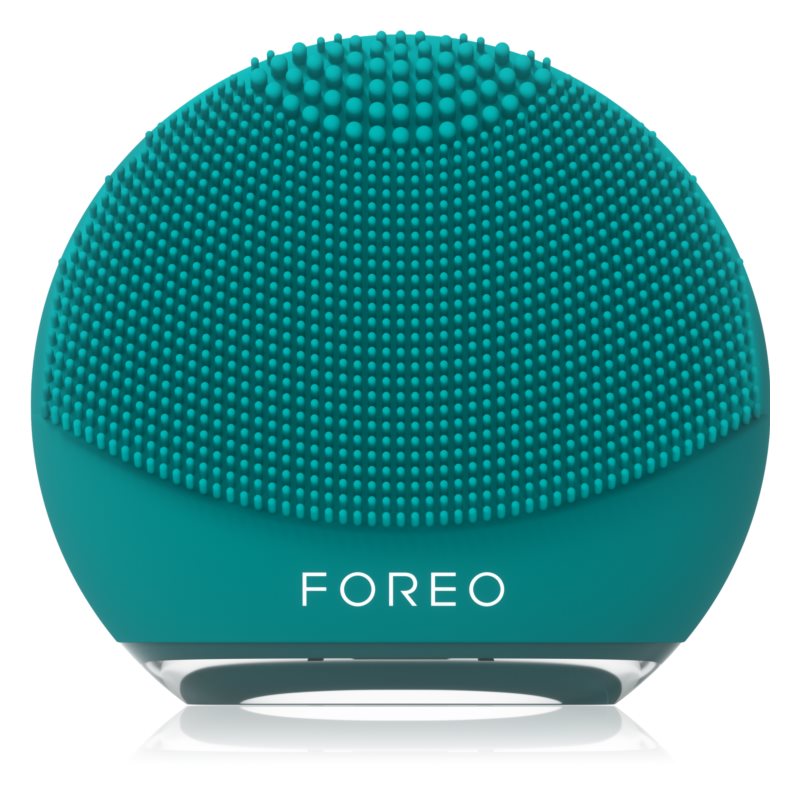 FOREO LUNA™ 4 Go Sonic cleaning device travel size