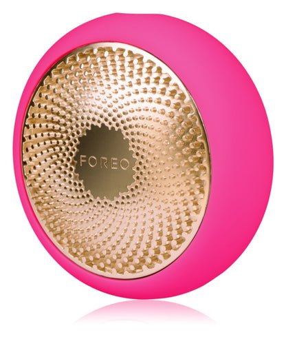 FOREO UFO™ sonic device to accelerate the effects of the face mask