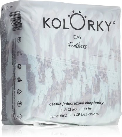 Kolorky Day Feathers disposable ECO diapers